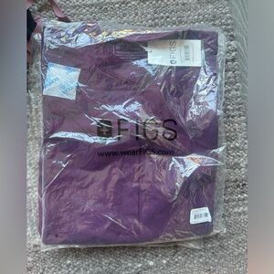 BNWT figs Rafaela scrub top sz L